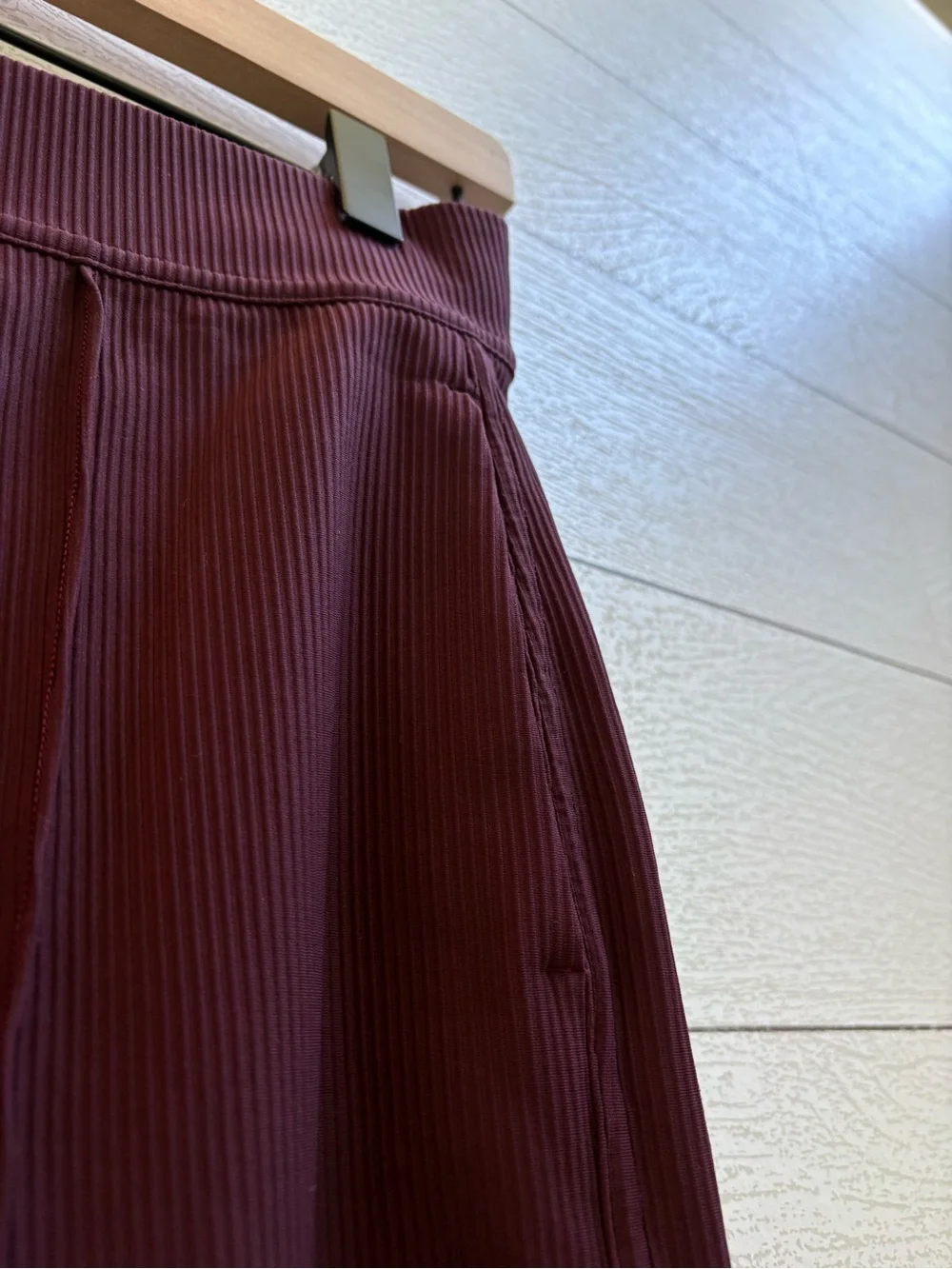 Lululemon Urban Strides Super High Rise Ribbed Pants Merlot Size 6/ 25” Inseam